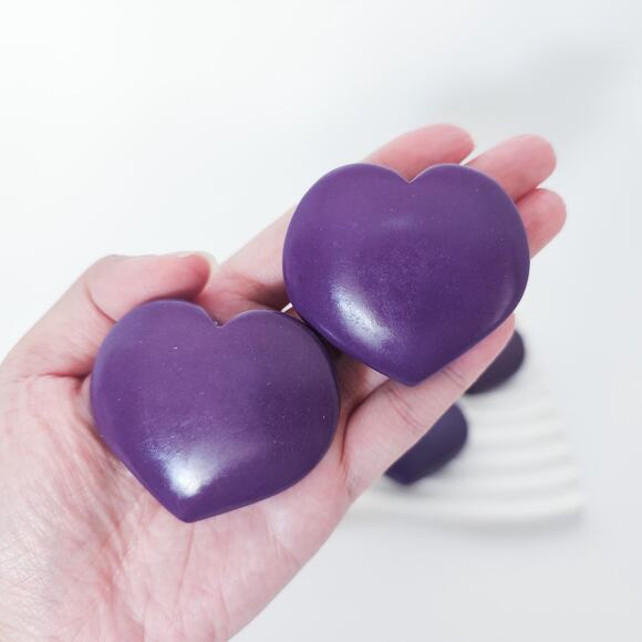 Phosphosiderite Heart Crystal Carving - Picture 5 of 10